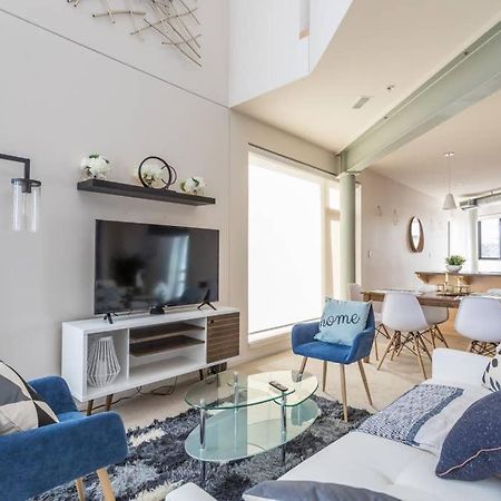 Upscale 3Br Penthouse By Cozysuites インディアナポリス エクステリア 写真