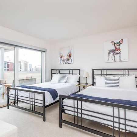 Upscale 3Br Penthouse By Cozysuites インディアナポリス エクステリア 写真